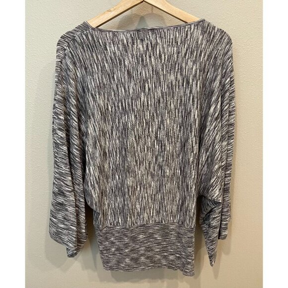 Chico's Women's Pullover Dolman Sleeve Sweater Round Neck Size 2 Gray Metallic - Picture 2 of 7